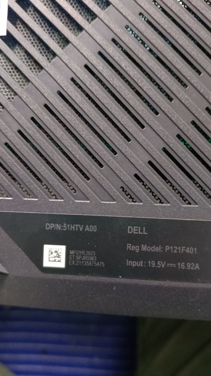 9PJR5W3.jpg