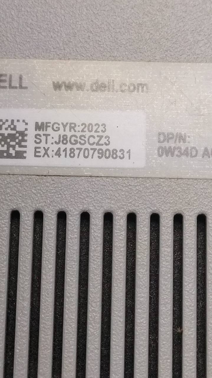 Inspiron 15 3525.jpg